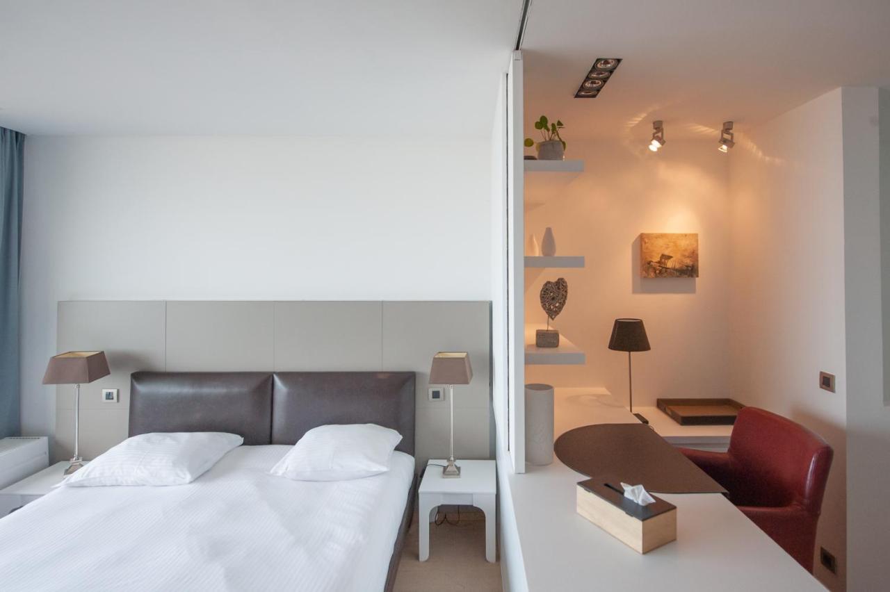 Royal Suite Ascot Oostende Bagian luar foto